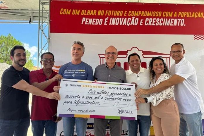 Rafael Brito destina quase R$ 7 milhões para Penedo e reforça compromisso com o desenvolvimento do município