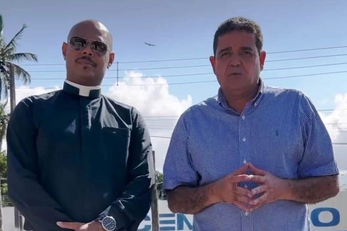 Padre Luciano e o prefeito Márcio Lima