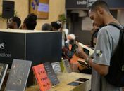 Cursos a distância superam presenciais em nota máxima