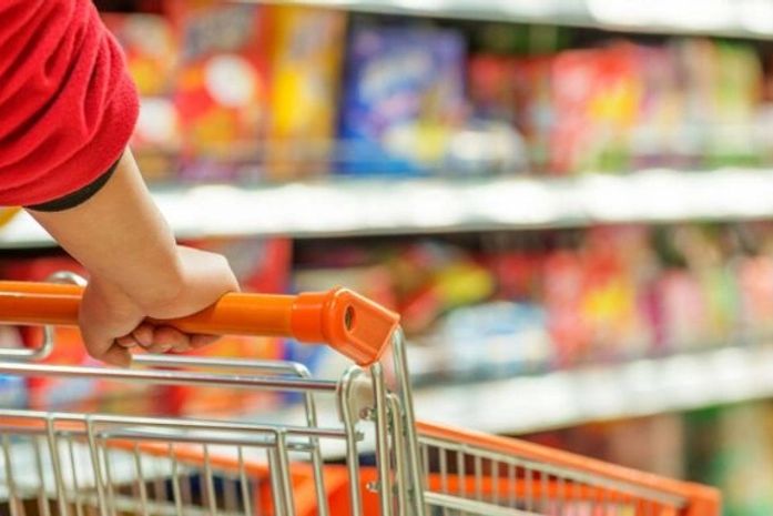 Preocupação com emprego cresce entre brasileiros e intenção de consumo atinge menor nível desde janeiro