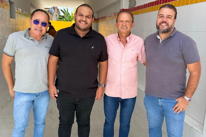 Prefeito Fernando Cavalcante visita Hospital Dr. Luiz Arruda