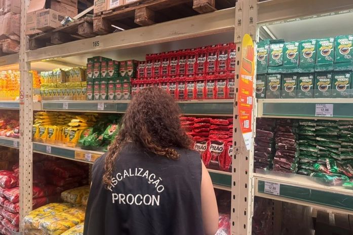 Preço da cesta básica varia mais de R$ 100 entre supermercados de Maceió