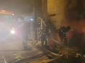 Princípio de incêndio atinge garagem de residência na parte alta de Maceió; Bombeiros são acionados