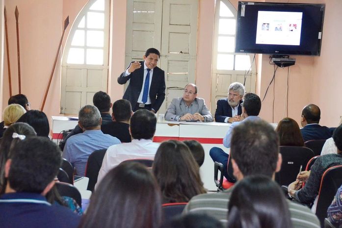 Prefeito Júlio Cezar faz palestra em seminário sobre boas práticas na administração