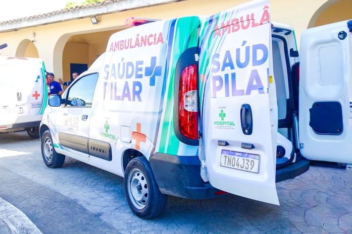 Prefeitura de Pilar reforça estrutura da Saúde com entrega de três novas ambulâncias