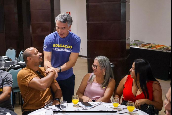 “Não tem momento mais gratificante do que esse”, diz Rafael Brito durante comemoração do Dia dos Professores