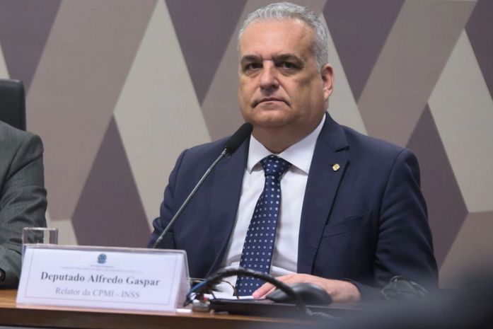 Alfredo Gaspar reage a decisão de Gilmar Mendes sobre impeachment de ministros e denuncia “blindagem total” no STF