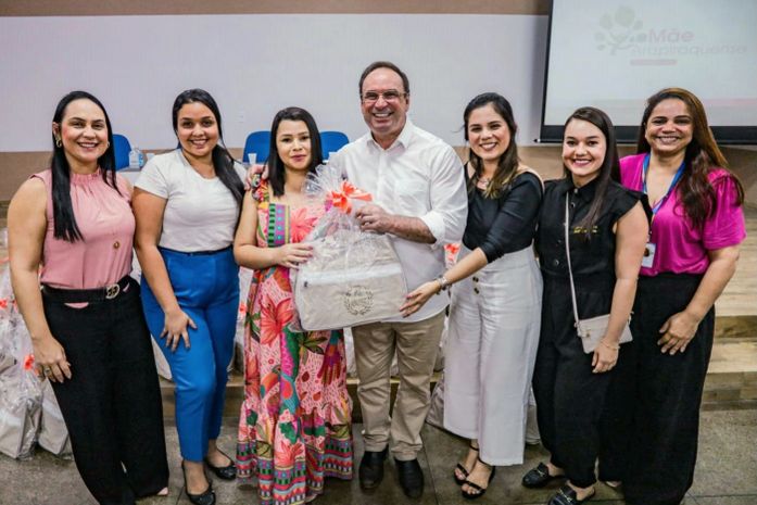 Prefeitura entrega mais 100 enxovais e já beneficia 600 mulheres em Arapiraca