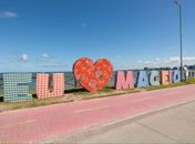 Faixas de pedestres e totem “Eu Amo Maceió” entram no clima junino em Maceió
