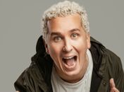 Pronto para surpreender, humorista Rafael Portugal faz show em Maceió

