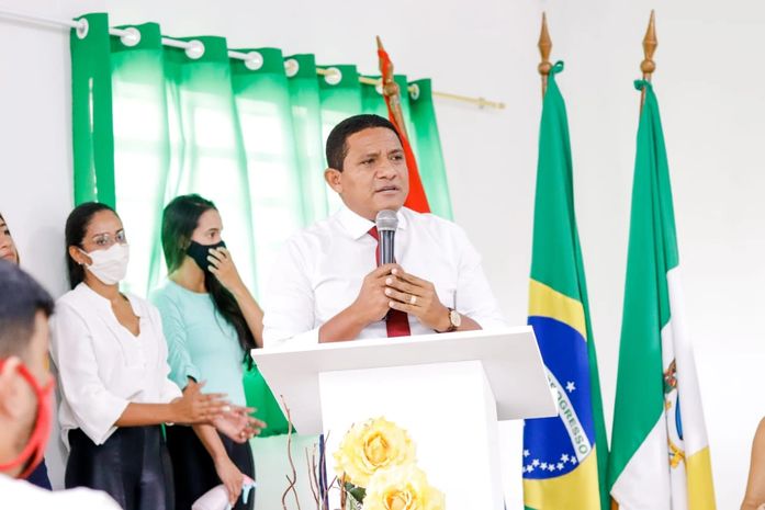 Prefeito dá posse a nomeados em Concurso Público de Palmeira dos Índios