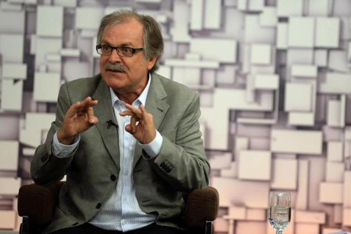 O suplente de Luiz Henrique é o tucano Dalírio Beber
