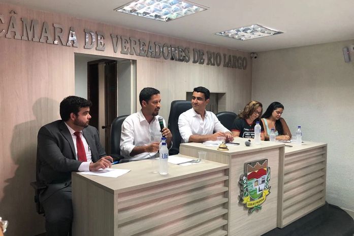 Rodrigo Cunha participa de Audiência sobre o FUNDEF em Rio Largo