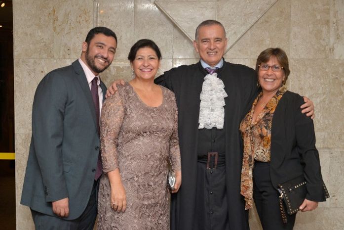 Célia Rocha na posse do desembargador