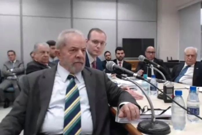 Moro nega último pedido da defesa de Lula e marca prazos para alegações finais