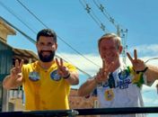 "O Brasil vai vencer": direita ocupa ruas do Litoral Norte em carreta com Cabo Bebeto e Fábio Costa
