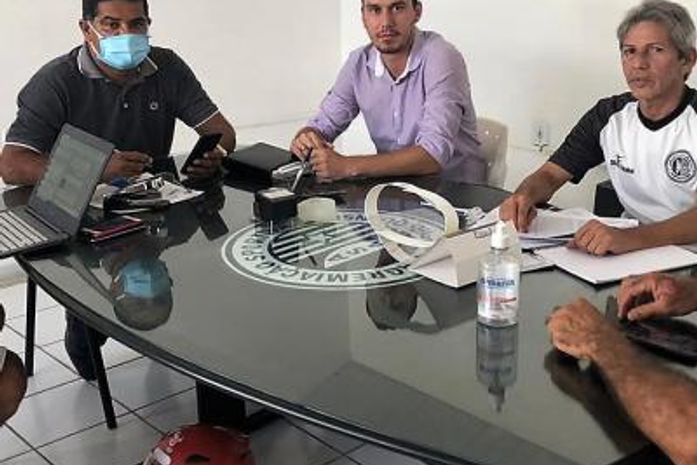 Diretoria do ASA se reúne para discutir planos do sócio-torcedor