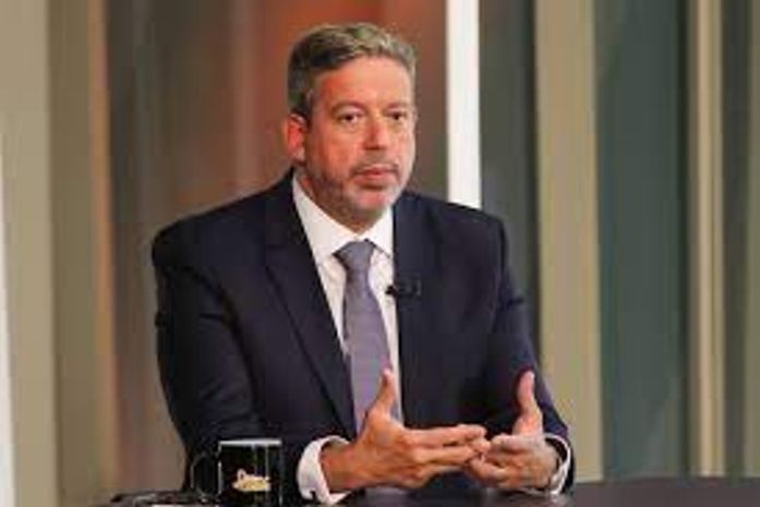 Lira diz que Câmara debaterá pontos da nova regra fiscal aprovada no Senado e que Casa deve votar texto nesta semana