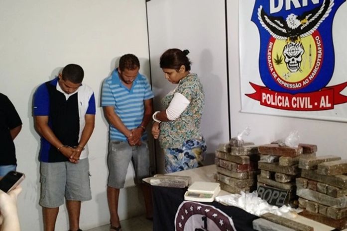Grupo preso é acusado de tráfico de drogas
