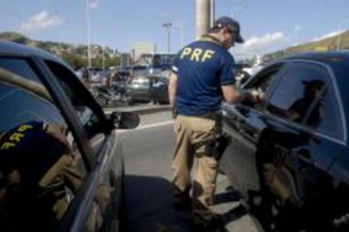 Polícia Rodoviária Federal multou 1,5 mil motoristas no primeiro dia das novas multasArquivo/Tânia Rêgo/Agência Brasil