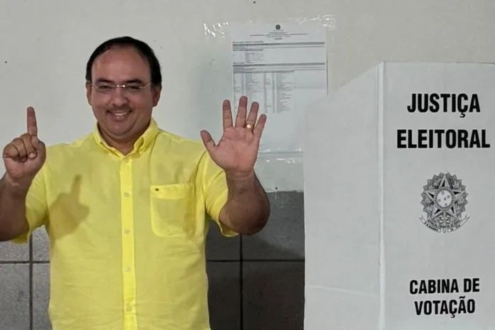Leandro Silva é reeleito prefeito de Junqueiro com mais de 54% dos votos