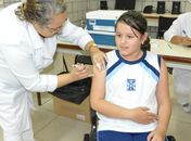 Alagoas deve vacinar 55 mil jovens contra o HPV para prevenir o câncer de útero