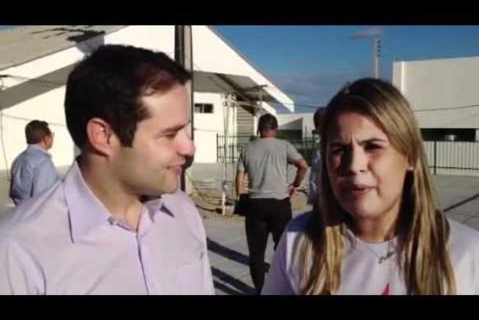 Governador Renan Filho e secretária Mellina Freitas