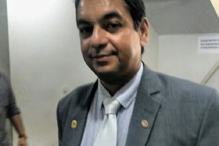 Júnior Miranda acusa presidente da Câmara de Palmeira de descumprir Regimento Interno