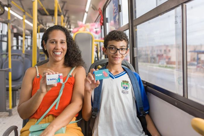 Passe Livre Estudantil implantado por JHC já registrou quase 13 milhões de embarques