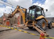 Operação remove barracas para construção do novo Mercado do Tabuleiro