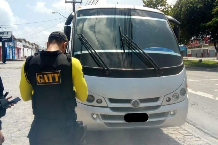 Veículos clandestinos são removidos durante fiscalização da SMTT