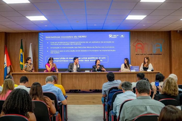 Prefeitos e prefeitas alagoanos aderem ao Alagoas Lilás