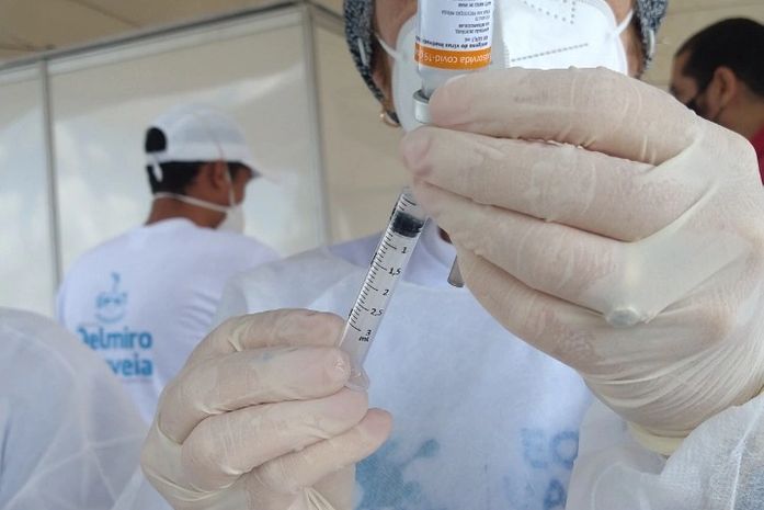 Fiscalização e intensificação da vacinação reduzem casos de COVID-19 em Delmiro Gouveia