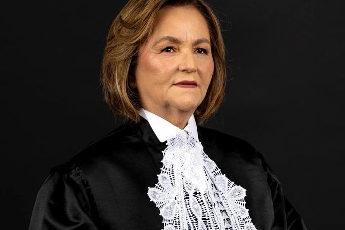 Ministra Marluce Caldas é homenageada com nome em comenda pela ABMCJ-AL