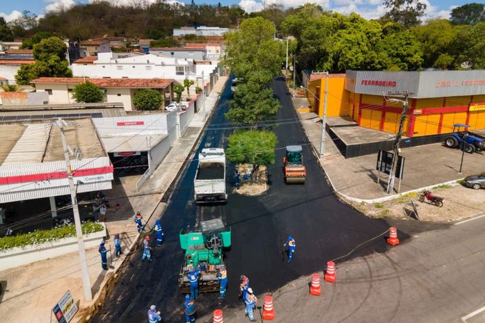 Pró-Estrada avança com + 5km de asfalto nas ruas de Santana; serão 23km de asfalto em 2 meses