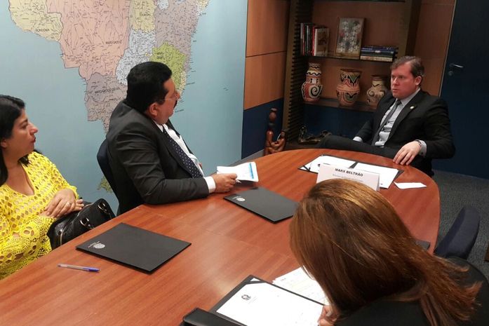 Prefeito Gilberto Gonçalves e ministro do Turismo, Marx Beltrão