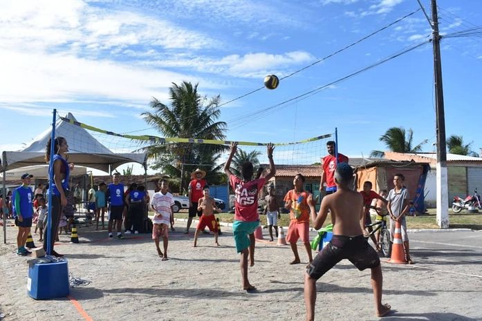 Moradores do Conjunto Carminha receberam o primeiro Lazer Itinerante de 2020.