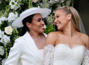 Marta se casa com Carrie Lawrence em cerimônia intimista nos Estados Unidos