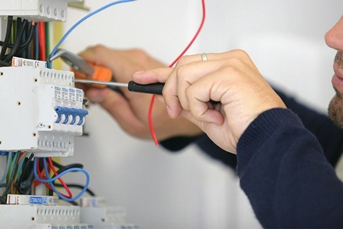 Segurança e economia: Equatorial faz alerta para revisão em instalações elétricas periodicamente