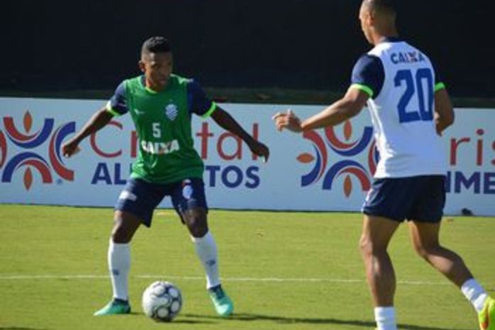 Niltinho em atividade nesta quarta-feira