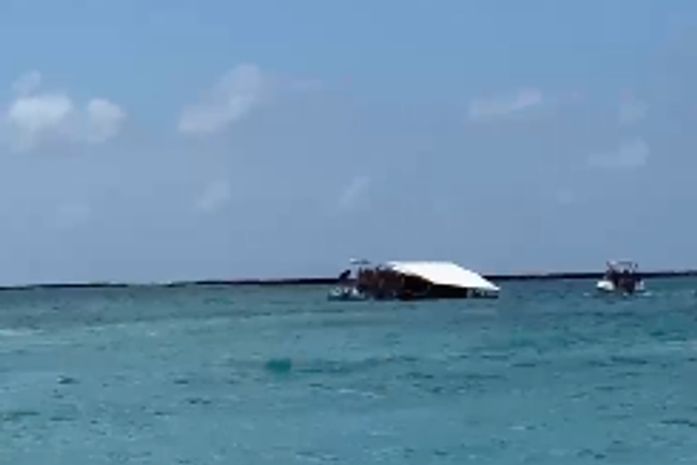 Bombeiros são acionados após naufrágio de embarcação em Maragogi; vítima fatal confirmada