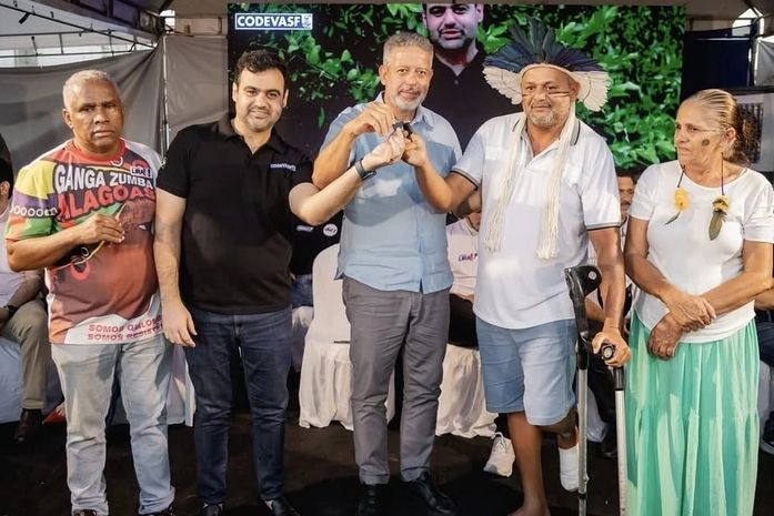 Arthur Lira consolida maior programa de mecanização agrícola de AL, com entrega de mais 111 tratores para a agricultura familiar