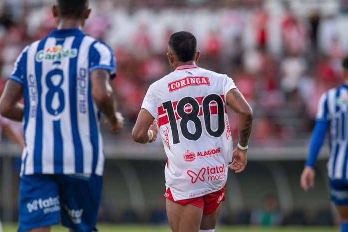 Justiça mantém proibição de publicidade de serviços adultos em clubes de futebol