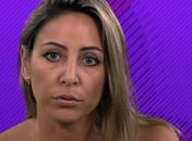 Com 58% dos votos, Francieli é a primeira eliminada do BBB15