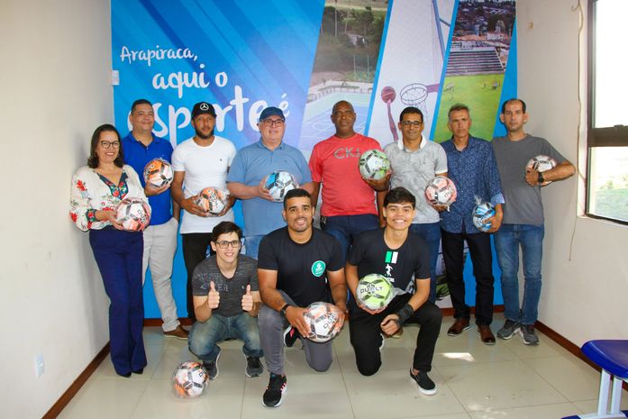 Escolinhas de futebol de base recebem apoio da Prefeitura de Arapiraca