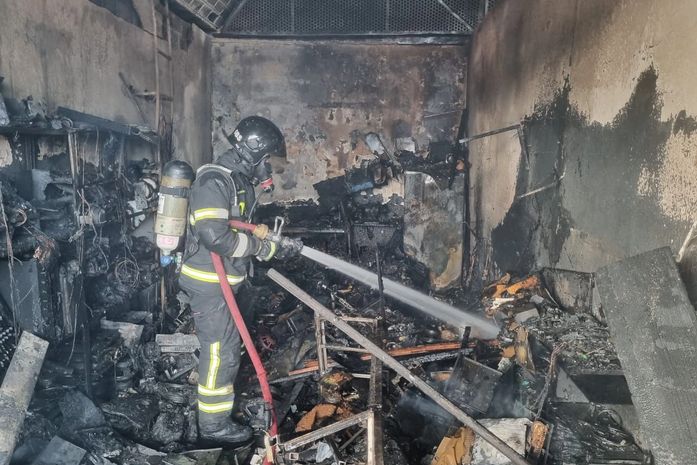 Vídeo: Incêndio atinge lojas do Mercado da Produção, em Maceió