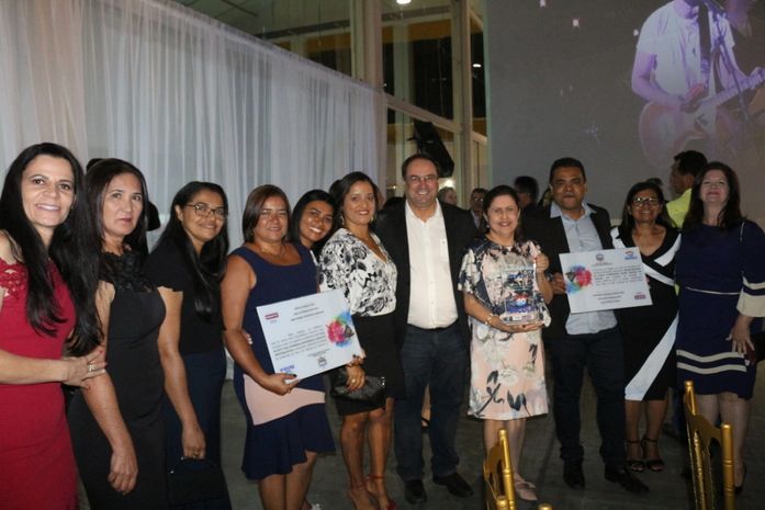 Prêmio Escola 10 e IDEB