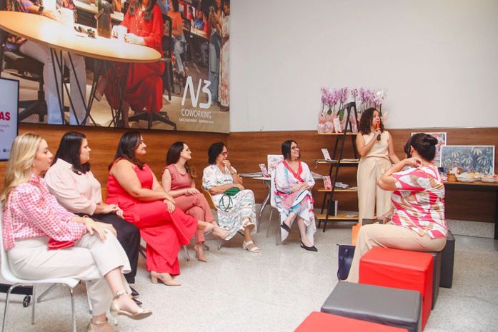 Café, arte e prevenção: evento em shopping convida a falar sobre câncer de mama