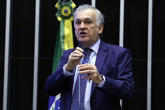 Ministro critica Lei Rouanet e destaca importância da cultura para o País