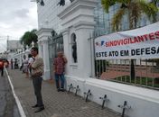 Alegando falta de diálogo,  servidores estaduais não descartam  greve geral em julho
